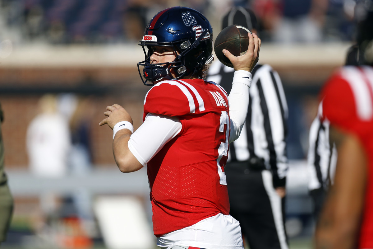 Ole Miss Rebels Jaxson Dart warms up prior to kickoff